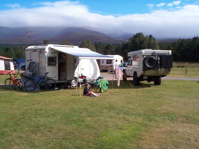 Landrover 130 und Tango in Schottland