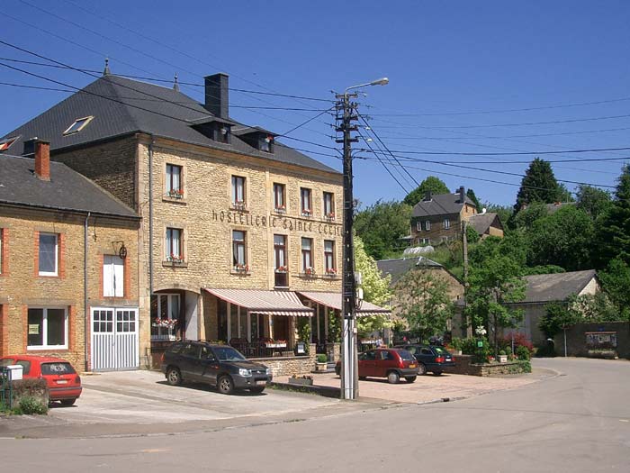 Hotel Restaurant in Sainte-Cécile