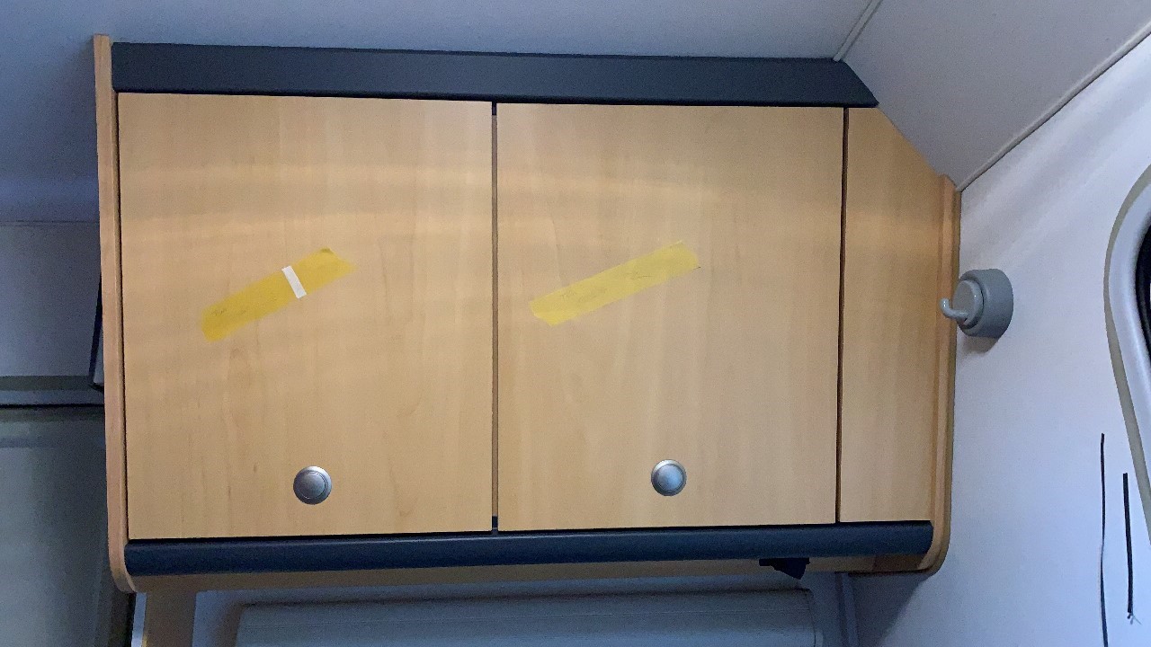 Oberschrank 3 foliert