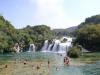 Krka Wasserflle, Blick auf die letzten Wasserflle mit Bademglichkeit